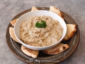 Creamy Baba Ghanoush - Recipe for luscious Middle Eastern roasted eggplant dip, rich with sesame tahini. Healthy and tasty!