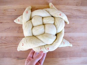 How to fold challah in a circle.