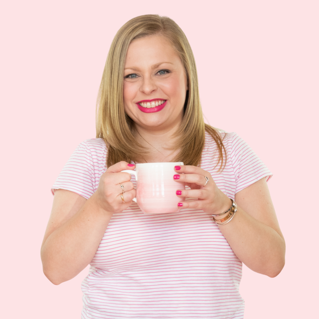 Alexandra of The Productivity Zone holding a pink ombre coffee mug
