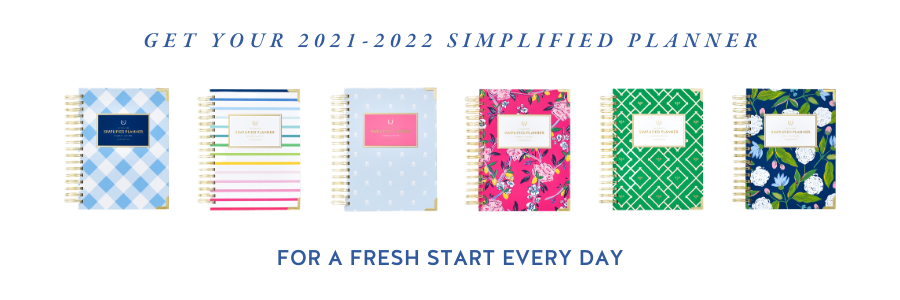 2021-2022 Daily Simplified Planners in Carolina Gingham, Thin Happy Stripe, Dainty Dogwoods, Fuchsia Chinoiserie, Kelly Green Bees, and Navy Hydrangeas